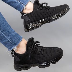 Berness sneaker. Size 8. Brand new in box. Black